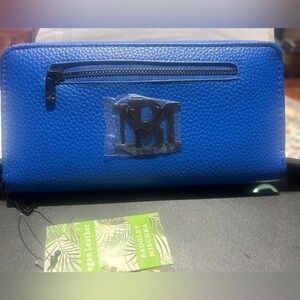 Badgley Mischka NWT Vegan Leather beautiful color blue.
